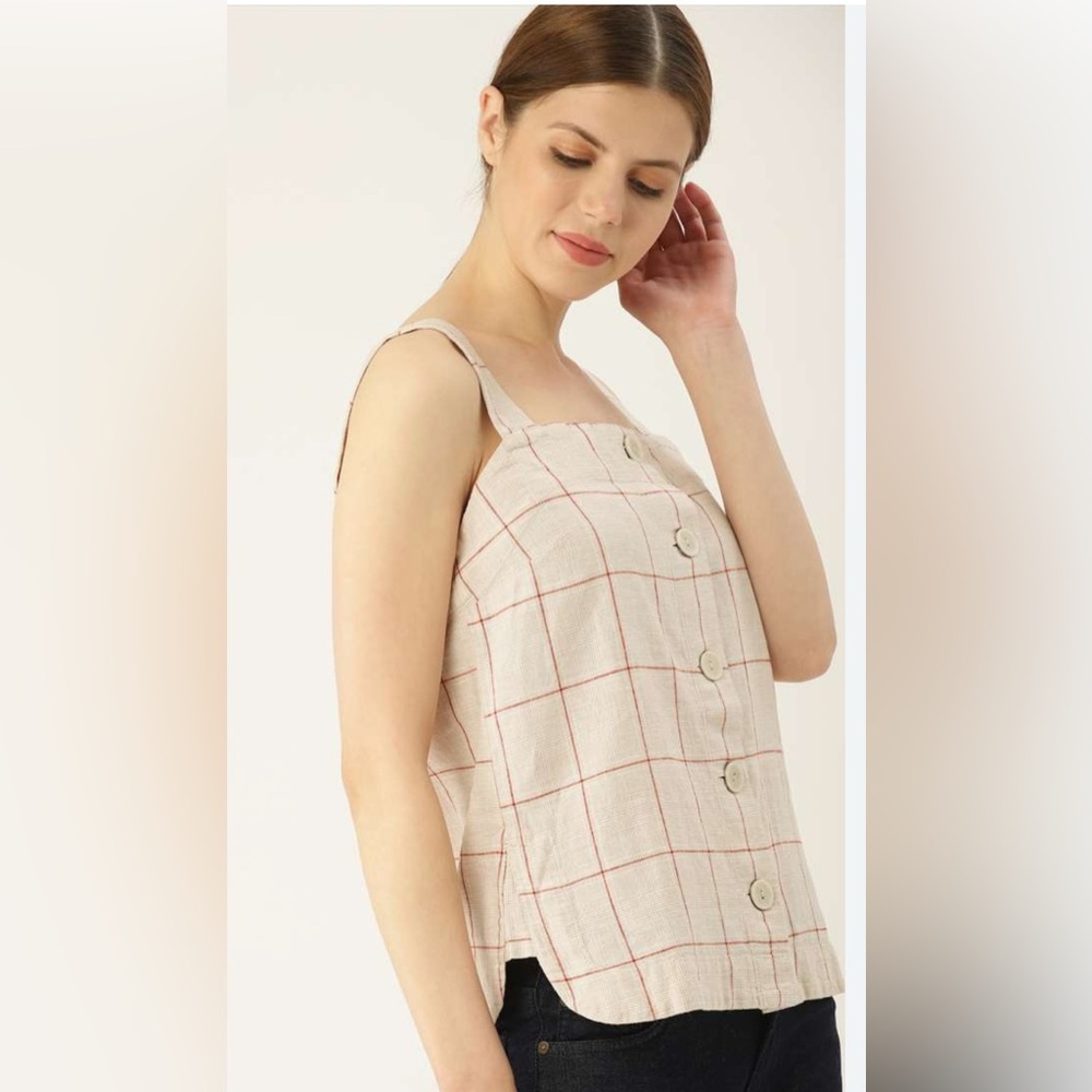 MNG mango Cream and Red Boxy Crop Top‎